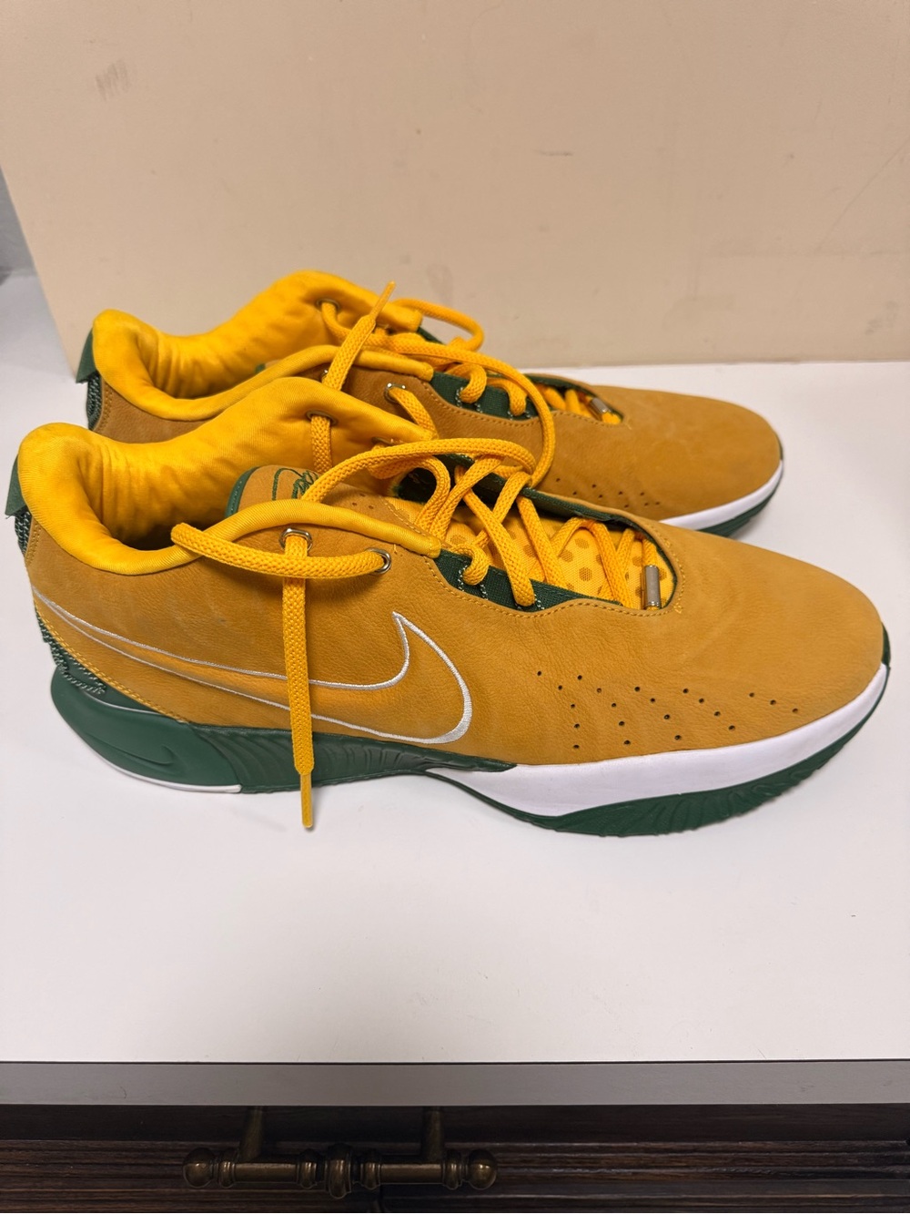 Nike Men’s Yellow and Green Low-Top Sneakers